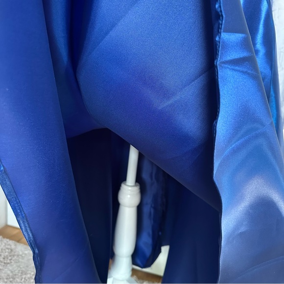 NWOT Royal Blue Gown - Picture 14 of 16